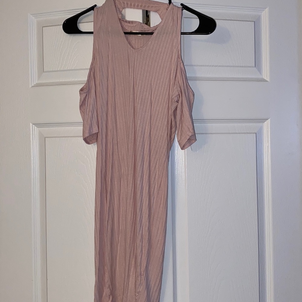 Heart & Hips Cold Shoulder Blush Bodycon Dress